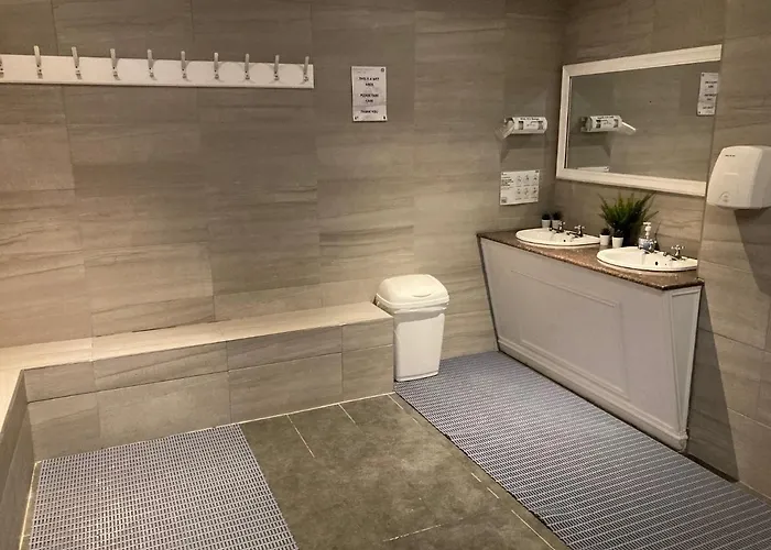 Washington And Sleepwell Hotel Workington